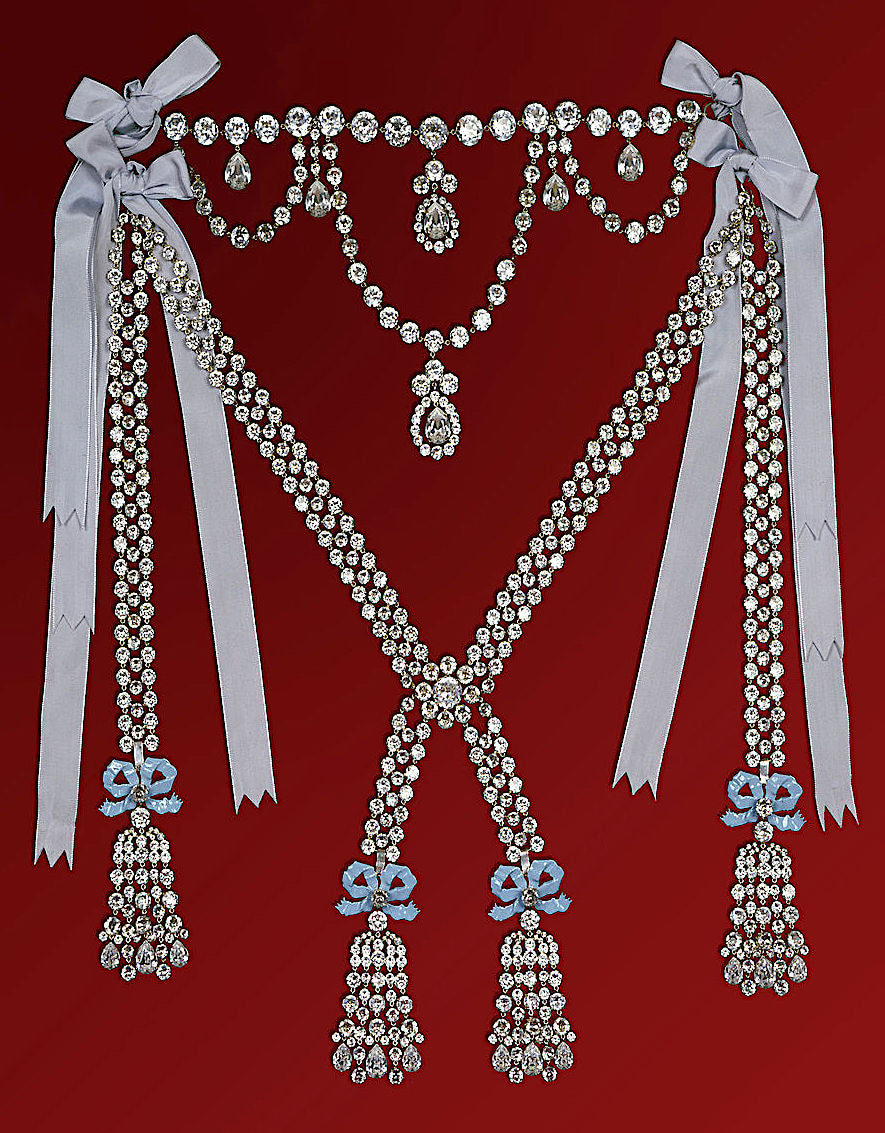 1 jour, 1 bijou : L'histoire scandaleuse du collier qui a ternit la réputation de la reine Marie Antoinette